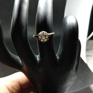 14k Ring 7 Old Cut Diamonds Set in Platinum Sz6.25